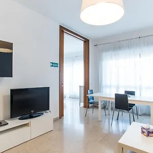  Сasa de vacaciones House In The City Italia