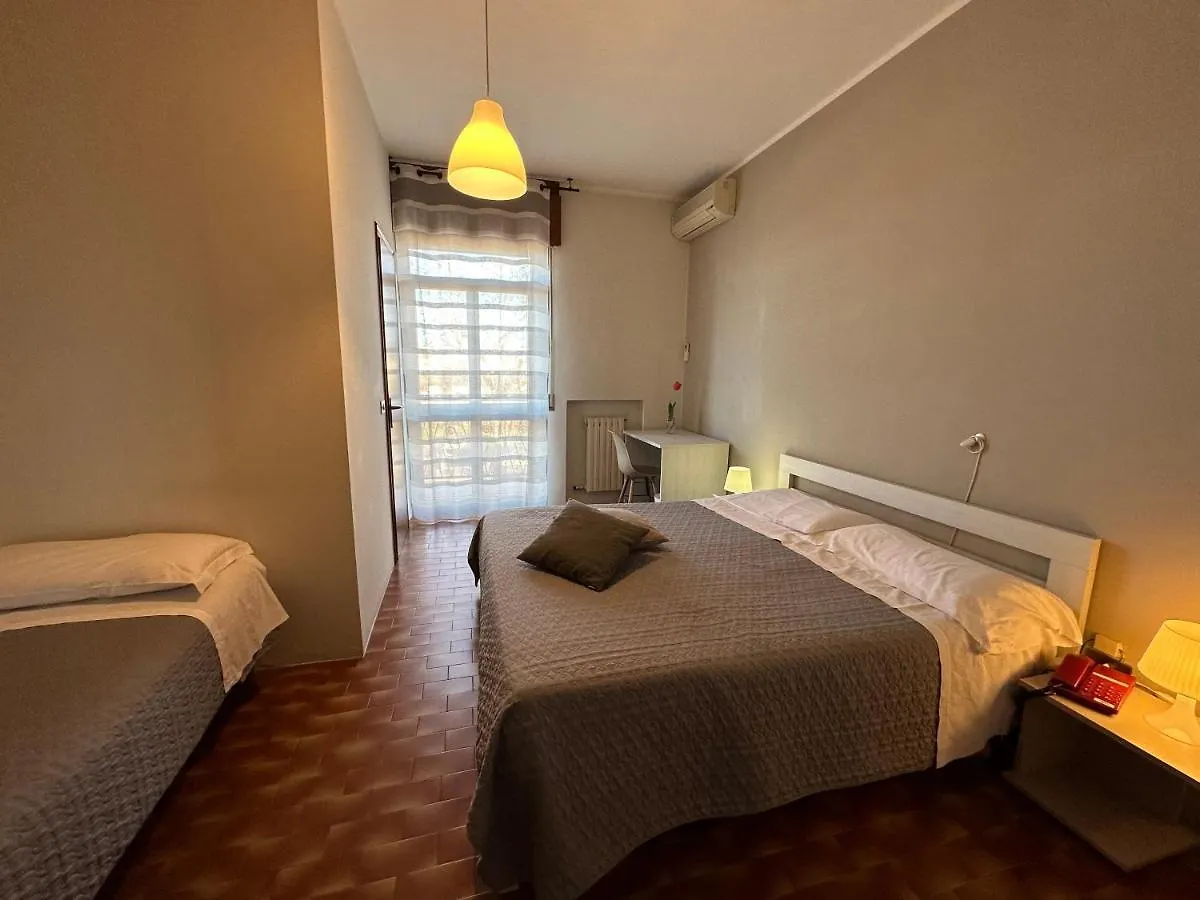 Hotel Miura Cavalcaselle Italy