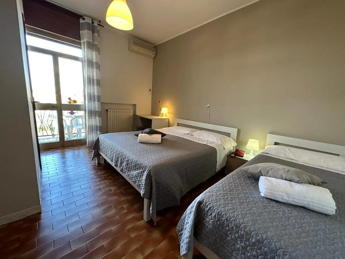 Hotel Miura Cavalcaselle